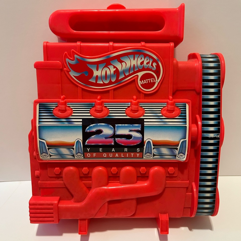 Vintage Hot Wheels 25th Anniversary Car Collectors V8 Engine Case with 36+ Cars